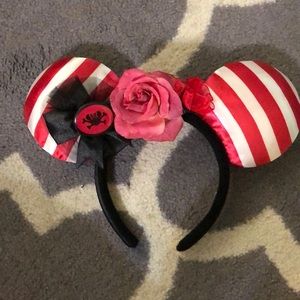 Minnie Mouse ears